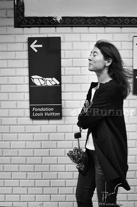 (c) PFRunner … Fondation Vuitton __DSC03159 metro